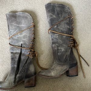 Knee high Freebird by Steve Madden boots